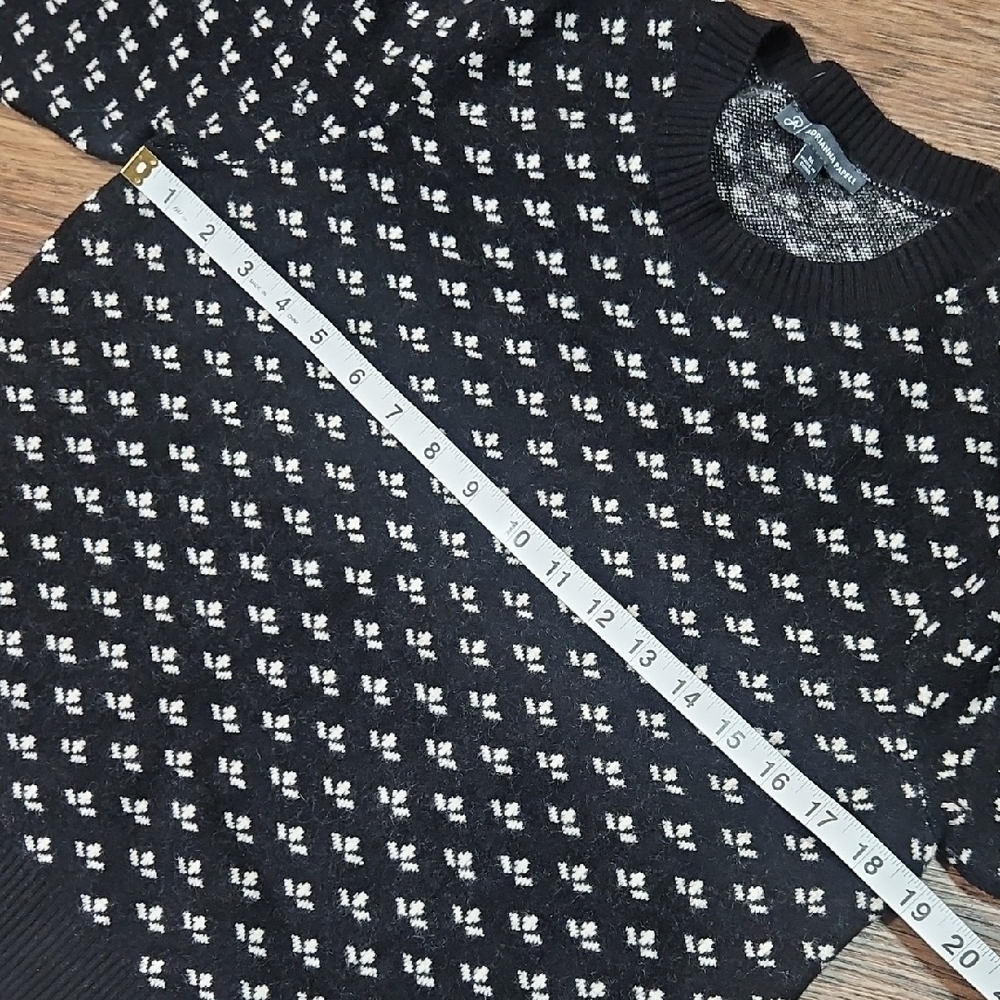 80s Style Adrianna Papell Black Knit Sweater w/White Fair Isle, Size Medium - Picture 4 of 10